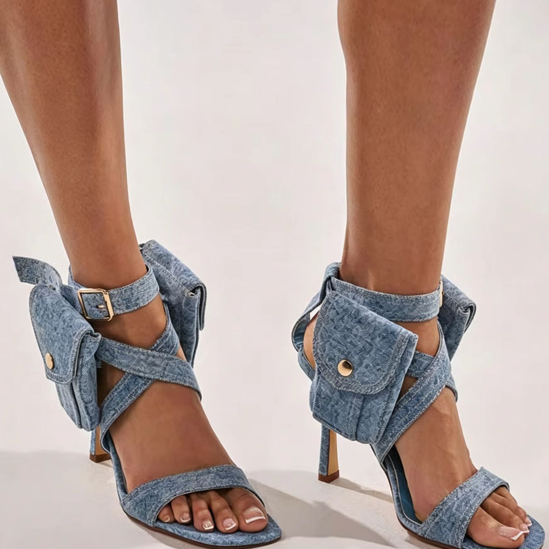 Street Fashion Y2K - Sandal Stiletto Ujung Persegi Seksi Tali