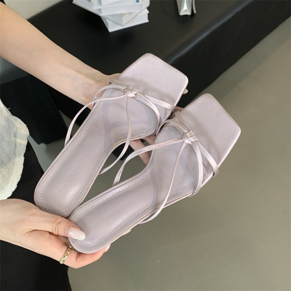 Street Fashion Luxury - Sandal Wanita Desainer Warna Solid Mewah