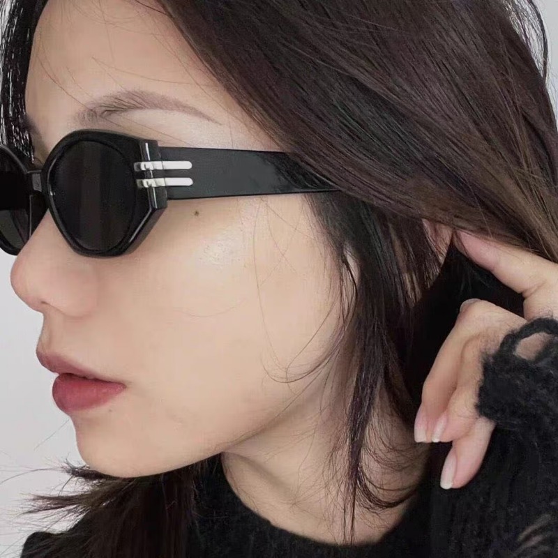 Kacamata Hitam Cat Eye Y2K Bin - Street Fashion Glasses ulasan dan harga