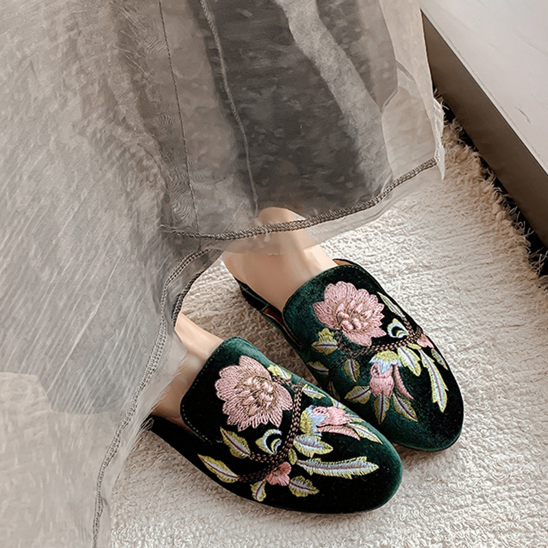 Sepatu Slipper Wanita Bordir B - Street Fashion Runway ulasan dan harga